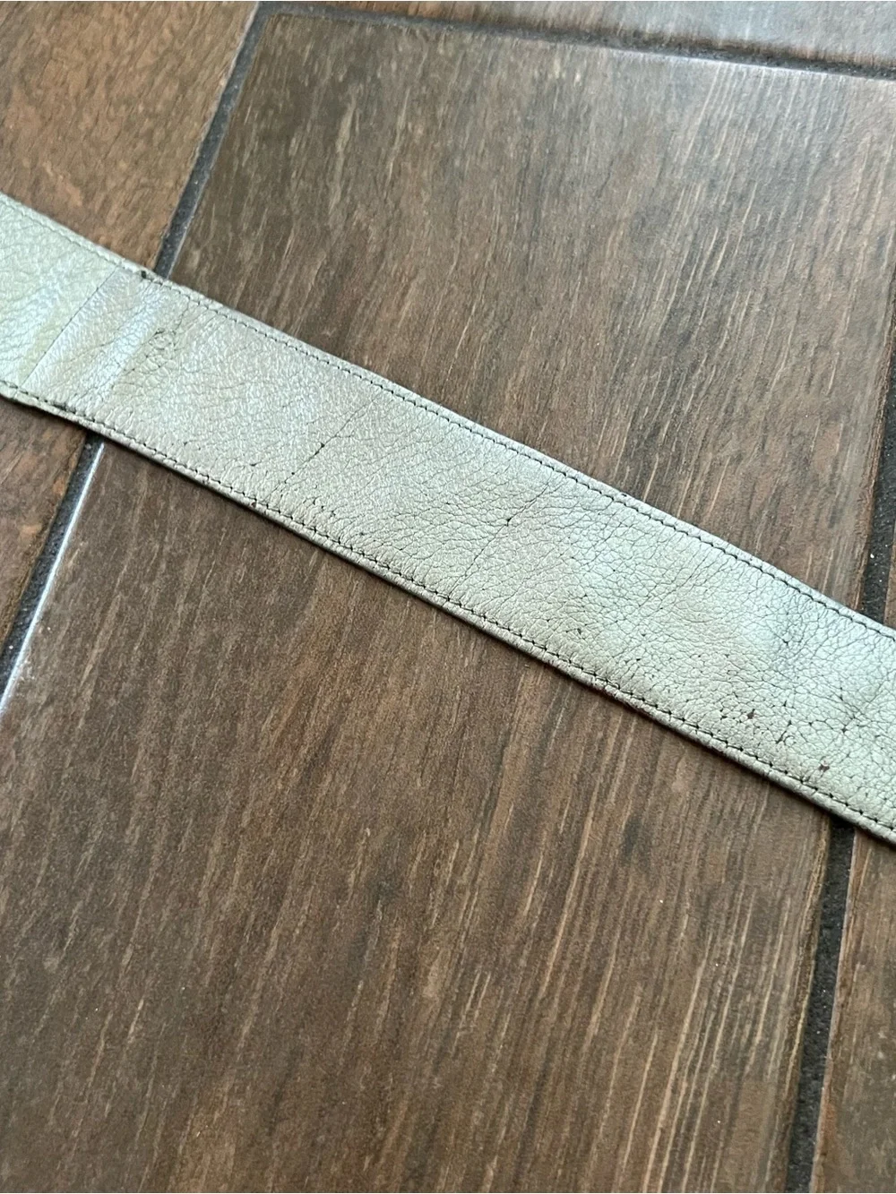 Vintage 90s Metallic Silver Liz Claiborne Leather Belt size L